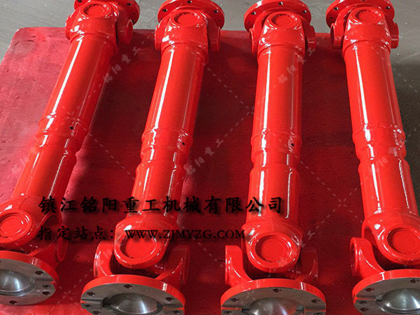 新式整體叉頭式萬向聯(lián)軸器是冶金、軋鋼等機(jī)械設(shè)備的優(yōu)選傳動(dòng)件-萬向聯(lián)軸器